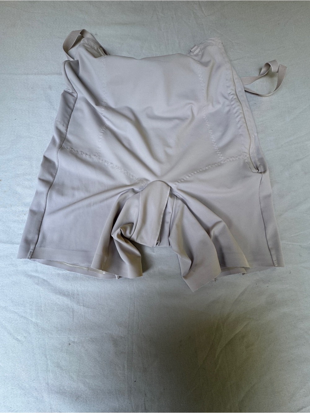 Motif Women’s Motif Postpartum Recovery Garment Beige High-Waist Shaping Shorts